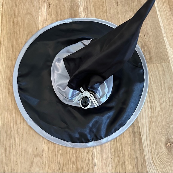 Spider witch dress and hat - Picture 2 of 3